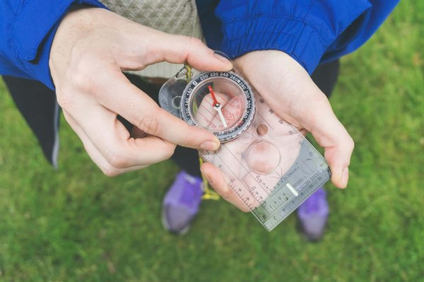 Comment explorer les villages médiévaux de la Dordogne, France : itinéraires et recommandations ?